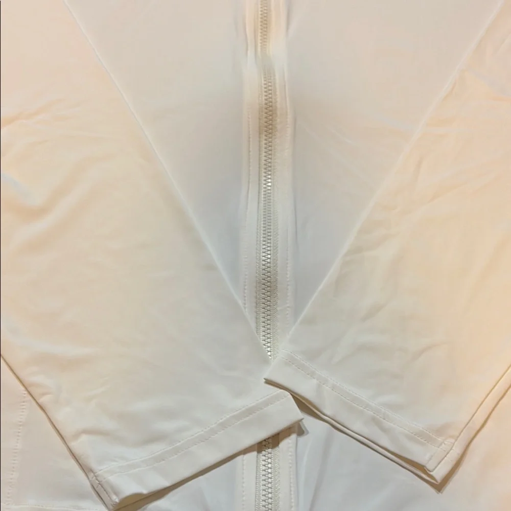 530 Lands' End Women's Lightweight Cream Jacket - Picture 2 of 4